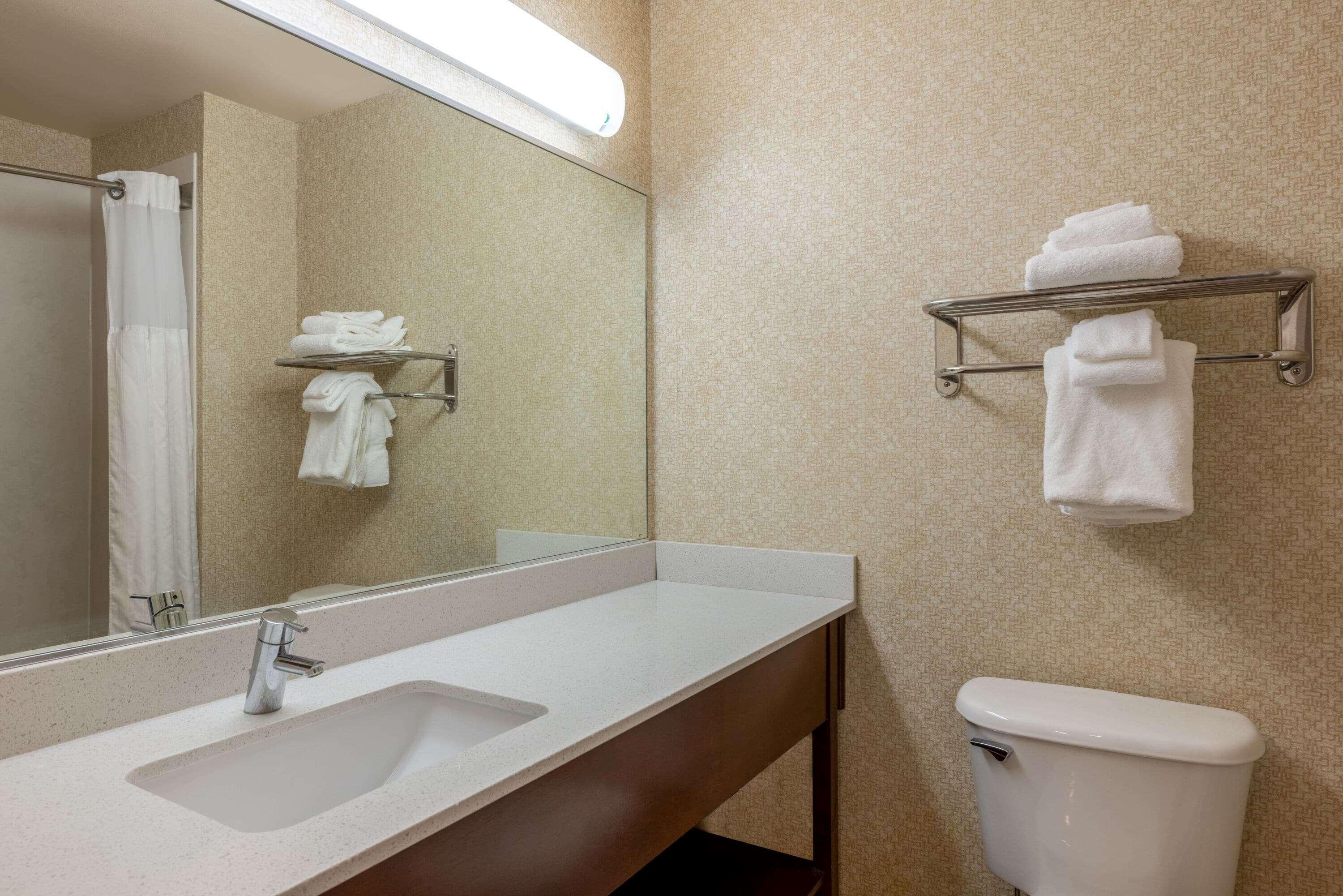 Wingate by Wyndham Gillette Hotell Eksteriør bilde